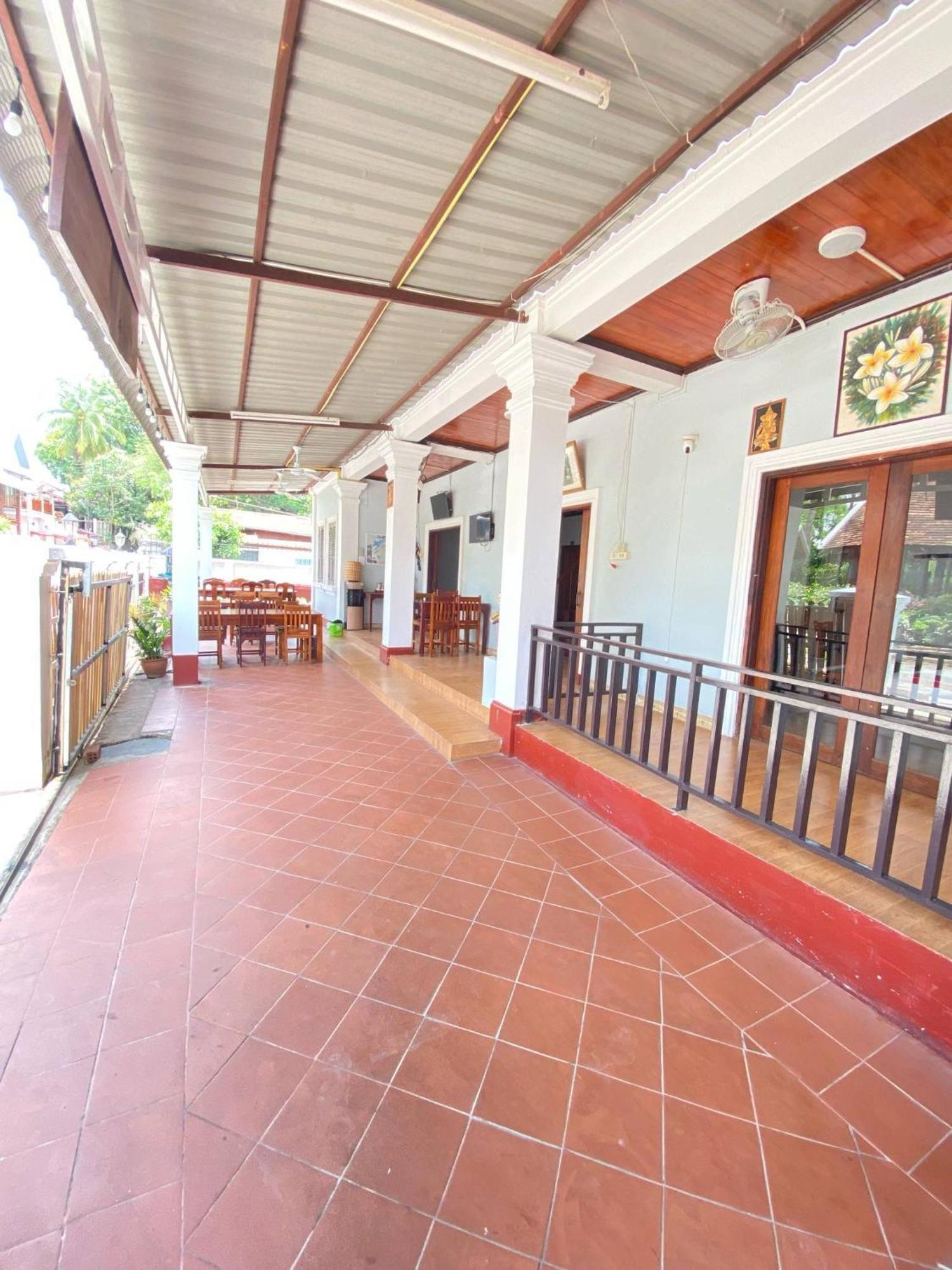 Singharat Boutique House Bed & Breakfast Luang Prabang Dış mekan fotoğraf
